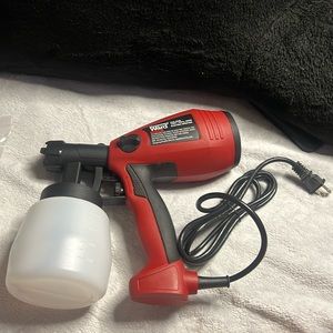 Electric spray painter